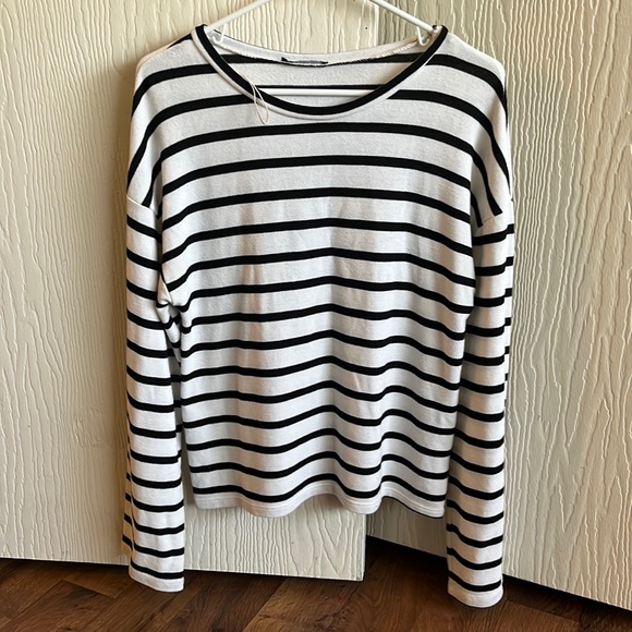 Zara Sweaters - Zara sweater